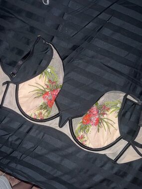 Victoria's Secret Black and Nude Sheer Floral Embroidered Underwire Bra